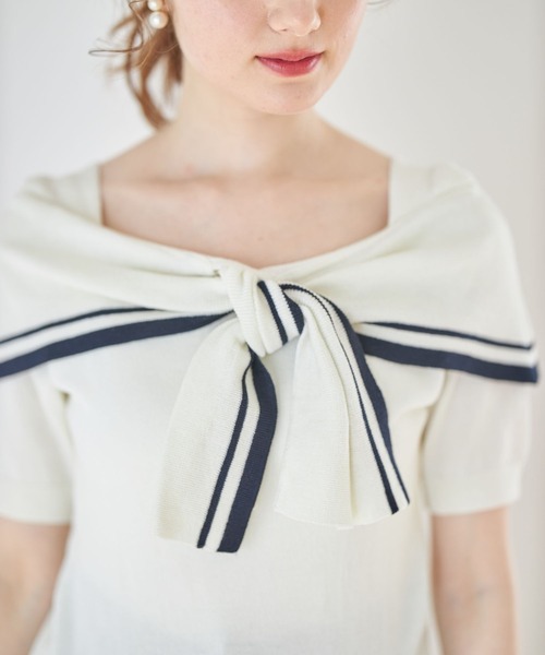 tocco closet（トッコ　クローゼット）の「配色ライン入りオフショル風ボウタイニットプルオーバー（ニット/セーター・レディース・ホワイト/ネイビー/ピンクベージュ・M）」の12枚目の写真