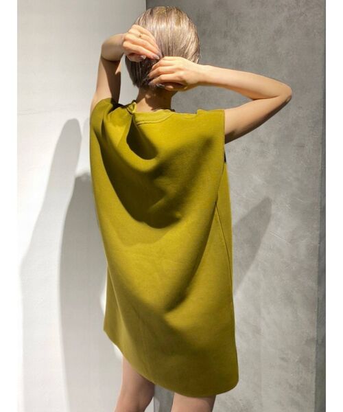 EMODA（エモダ）の「ワイドショルダーショートワンピース（ワンピース・レディース・ブラック/オレンジ/グリーン/マスタード・FREE）」の12枚目の写真