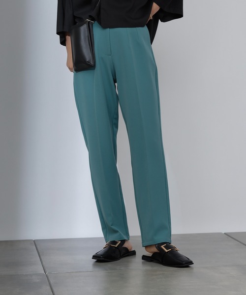 COLONY 2139（コロニートゥーワンスリーナイン）の「ストレッチイージーケアパンツ(テーパード)（その他パンツ・レディース・ブラック/グリーン/ブルー/パープル/チャコールグレー・SMALL/MEDIUM/LARGE）」の22枚目の写真