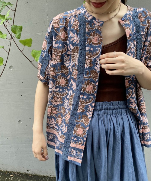 AS KNOW AS PINKY（アズノゥアズピンキー）の「インドへ渡ってシャツブラウス（シャツ/ブラウス・レディース・グリーン系/ネイビー系/ピンク系・FREE）」の2枚目の写真