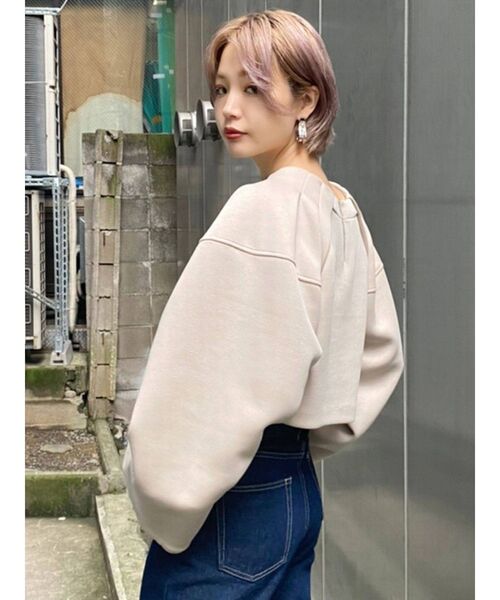 EMODA（エモダ）の「タックスリーブソリッドトップ（Tシャツ/カットソー・レディース・ブラック/ベージュ/カーキ・FREE）」の5枚目の写真