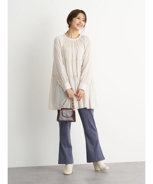 earth music&ecology(アースミュージックアンドエコロジー)の「サイドベンツカットフレアパンツ *(その他パンツ・レディース・ライトベージュ/ブルー/パープル/ブラウン・S/M)」の15枚目の写真