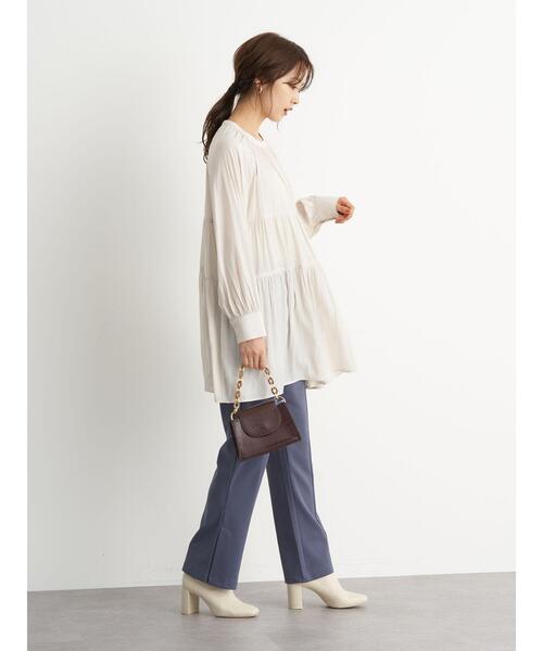 earth music&ecology(アースミュージックアンドエコロジー)の「サイドベンツカットフレアパンツ *(その他パンツ・レディース・ライトベージュ/ブルー/パープル/ブラウン・S/M)」の17枚目の写真