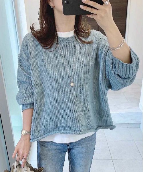 feepur（フェピュール）の「《ウォッシャブル》ボリュームクロップドニット（ニット/セーター・レディース・オフホワイト/ブラック/ベージュ/ブルー/ピンクベージュ・MEDIUM）」の4枚目の写真