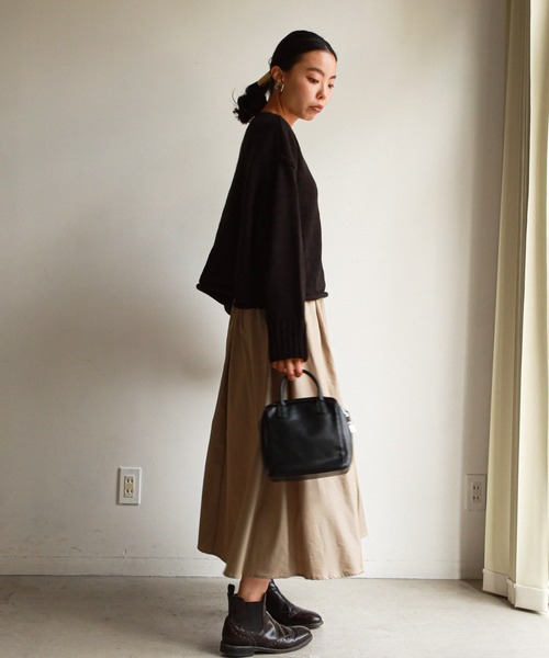 feepur（フェピュール）の「《ウォッシャブル》ボリュームクロップドニット（ニット/セーター・レディース・オフホワイト/ブラック/ベージュ/ブルー/ピンクベージュ・MEDIUM）」の16枚目の写真