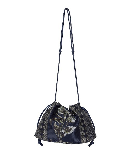 Ameri(アメリ)の「IMANE JACQUARD DRAWSTRING BAG(ハンドバッグ・レディース・ベージュ/ネイビー・FREE)」の7枚目の写真