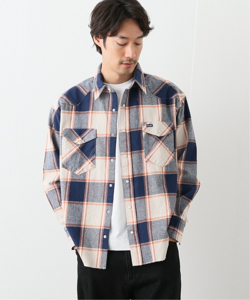 Wrangler(ラングラー)の「【WRANGLER/ラングラー】HEAVY FLANNEL OVERSIZE SHIRTS(シャツ/ブラウス・メンズ・レッド/ブルー/アイボリー・MEDIUM/LARGE)」の2枚目の写真