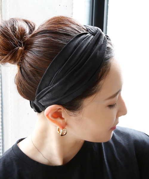 colleca la（コレカラ）の「ワッシャーヘアターバン（ヘアバンド・レディース・ブラック/ネイビー/ブラウン・ﾌﾘ-）」の11枚目の写真