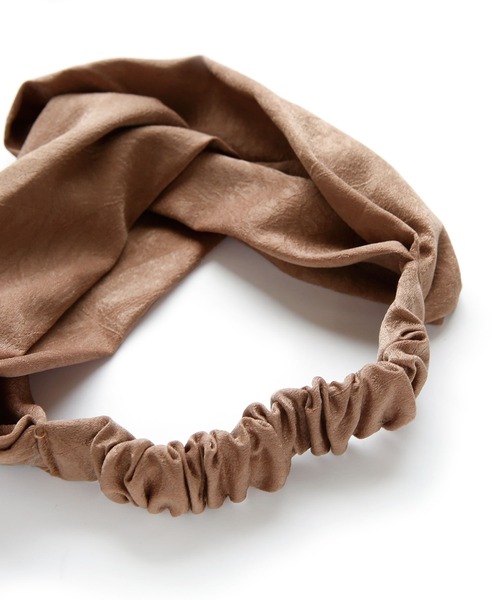 colleca la（コレカラ）の「ワッシャーヘアターバン（ヘアバンド・レディース・ブラック/ネイビー/ブラウン・ﾌﾘ-）」の6枚目の写真