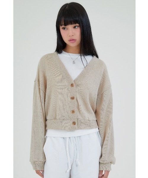 ACOVER(オコボ)の「A'GEM/9 × .kom『ACOVER/オコボ』CROPFIT V-NECK WOOL KNIT CARDIGAN/クロップド丈 Vネックボタンウールニットカーディガン(カーディガン/ボレロ・レディース・ベージュ/グレー/ブルー/アイボリー/ブラック・FREE)」の7枚目の写真
