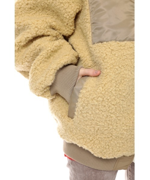 SLY（スライ）の「BOA REVERSIBLE BZ/ボアリバーシブルブルゾン（ブルゾン・レディース・ブラック/ベージュ・FREE）」の8枚目の写真