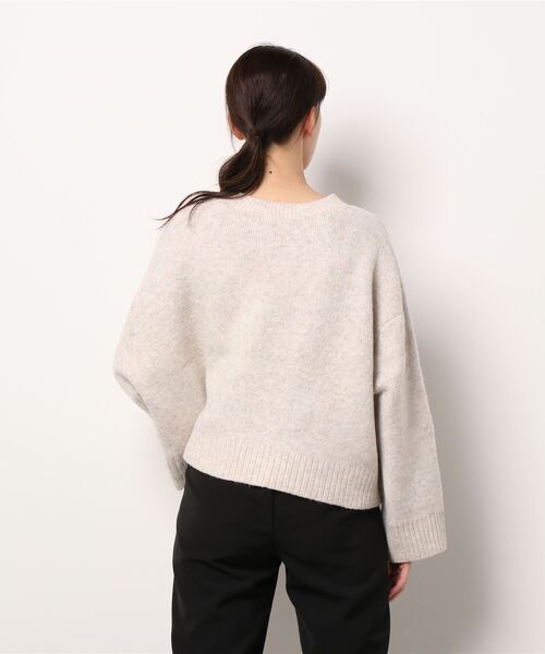 Lugnoncure（ルノンキュール）の「ショート丈ロゴニット（ニット/セーター・レディース・オフホワイト/ブルー/ベージュ・ﾌﾘ-）」の4枚目の写真
