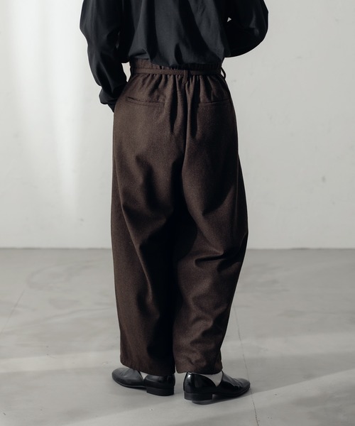 epnok（エプノック）の「ハイウエストタックワイドパンツ【SET-UP】（スラックス・メンズ・ブラック/ベージュ/ダークブラウン・SMALL/MEDIUM/LARGE）」の6枚目の写真