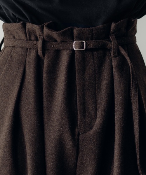 epnok（エプノック）の「ハイウエストタックワイドパンツ【SET-UP】（スラックス・メンズ・ブラック/ベージュ/ダークブラウン・SMALL/MEDIUM/LARGE）」の13枚目の写真