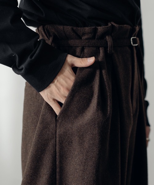 epnok（エプノック）の「ハイウエストタックワイドパンツ【SET-UP】（スラックス・メンズ・ブラック/ベージュ/ダークブラウン・SMALL/MEDIUM/LARGE）」の14枚目の写真