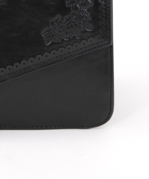 axes femme(アクシーズファム)の「アンティーク調金具使いバッグ(ショルダーバッグ・レディース・ブラック/ブラウン・MEDIUM)」の22枚目の写真