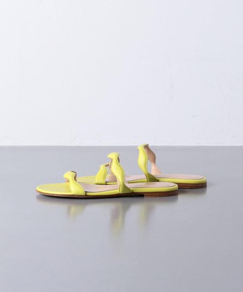 Gianvito Rossi(ジャンヴィトロッシ)の「<Gianvito Rossi(ジャンヴィト ロッシ)>WAVE 2ストラップ フラット サンダル ■■■(サンダル・レディース・イエロー・35/37h/36/37/36h/38)」の3枚目の写真