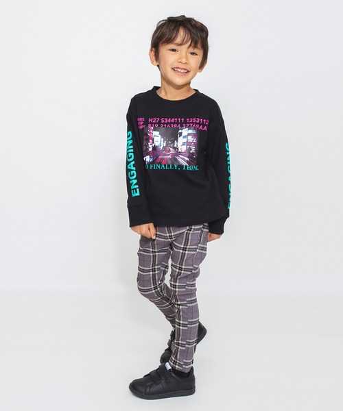 BRANSHES(ブランシェス)の「【プレミアムストレッチ】ロングパンツ(チノパンツ・キッズ・ライトベージュ/ブラック/ベージュ/グレー・130/120/100/90/150/140/110)」の13枚目の写真