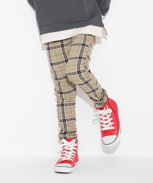 BRANSHES(ブランシェス)の「【プレミアムストレッチ】ロングパンツ(チノパンツ・キッズ・ライトベージュ/ブラック/ベージュ/グレー・130/120/100/90/150/140/110)」の16枚目の写真