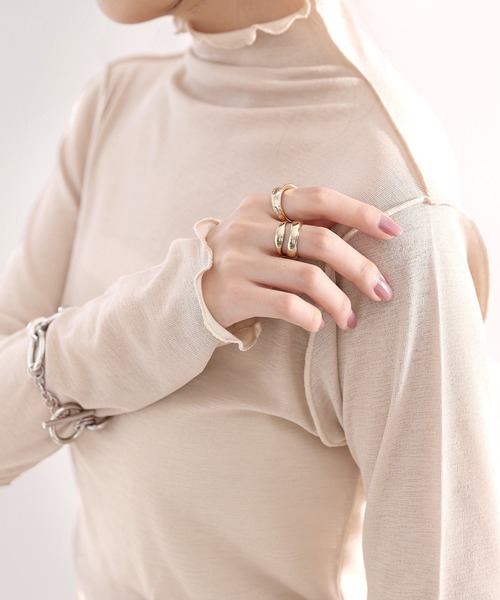 classicalelf（クラシカルエルフ）の「ちょこっと甘魅せ。2wayメロウシアー素材トップス（Tシャツ/カットソー・レディース・ホワイト/ブラック/グレー/ピンクベージュ/グリーン/ダークグリーン/ダークブルー/ブラウン・SMALL/MEDIUM/LARGE/X-LARGE）」の11枚目の写真