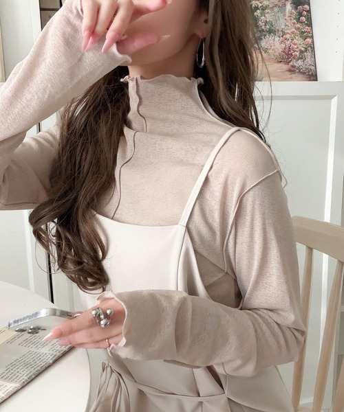 classicalelf（クラシカルエルフ）の「ちょこっと甘魅せ。2wayメロウシアー素材トップス（Tシャツ/カットソー・レディース・ホワイト/ブラック/グレー/ピンクベージュ/グリーン/ダークグリーン/ダークブルー/ブラウン・SMALL/MEDIUM/LARGE/X-LARGE）」の17枚目の写真