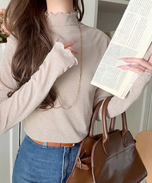 classicalelf（クラシカルエルフ）の「ちょこっと甘魅せ。2wayメロウシアー素材トップス（Tシャツ/カットソー・レディース・ホワイト/ブラック/グレー/ピンクベージュ/グリーン/ダークグリーン/ダークブルー/ブラウン・SMALL/MEDIUM/LARGE/X-LARGE）」の12枚目の写真