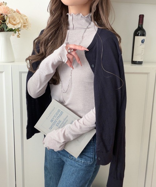 classicalelf（クラシカルエルフ）の「ちょこっと甘魅せ。2wayメロウシアー素材トップス（Tシャツ/カットソー・レディース・ホワイト/ブラック/グレー/ピンクベージュ/グリーン/ダークグリーン/ダークブルー/ブラウン・SMALL/MEDIUM/LARGE/X-LARGE）」の21枚目の写真