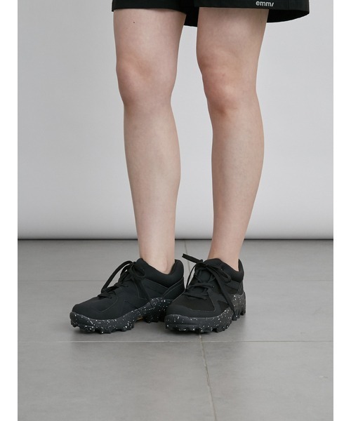 emmi（エミ）の「【emmi original】Vibramソールスニーカー（スニーカー・レディース・ブラック・23.5cm/24.5cm/25.5cm）」の9枚目の写真