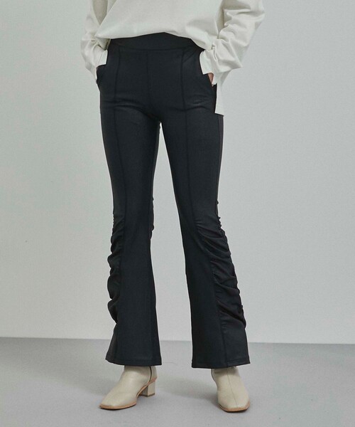 A + TOKYO（エープラストウキョウ）の「シャーリングストレッチパギンス（その他パンツ・レディース・グリーン/ブラック・2/1）」の17枚目の写真