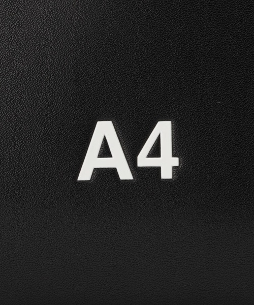 NaNa-NaNa(ナナナナ)の「nana-nana/ナナナナ/A4 (RECYCLED LEATHER)(ショルダーバッグ・レディース・ブラック/キャメル・FREE)」の14枚目の写真