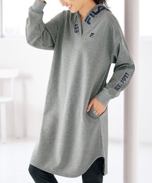 FILA Vネックフードワンピース