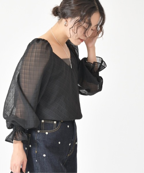 U by SPICK&SPAN（ユーバイスピックアンドスパン）の「カシュクールブラウス◆（シャツ/ブラウス・レディース・ホワイト/ブラック・FREE）」の4枚目の写真