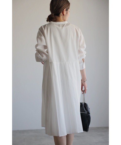 Bonjour Sagan(ボンジュールサガン)の「プリーツ切替バンドカラーチュニック(チュニック・レディース・ホワイト/ブルー・FREE)」の10枚目の写真