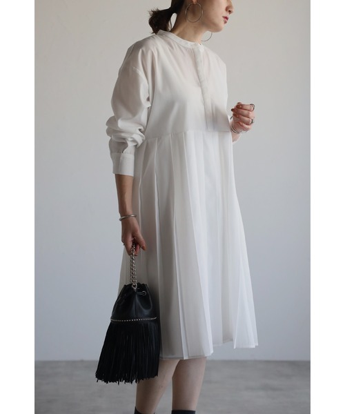 Bonjour Sagan(ボンジュールサガン)の「プリーツ切替バンドカラーチュニック(チュニック・レディース・ホワイト/ブルー・FREE)」の14枚目の写真