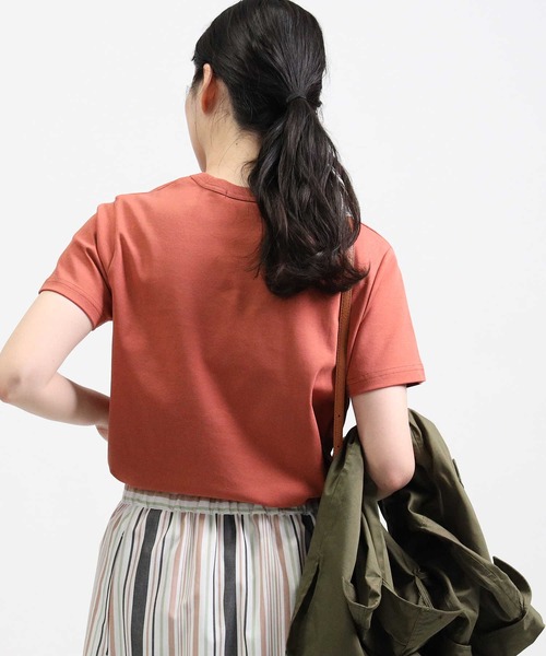 HONEYSUCKLE ROSE（ハニーサックルローズ）の「【HONEYSUCKLE ROSE】スムースレギュラーＴシャツ（Tシャツ/カットソー・レディース・カーキブラウン/ベージュ/ホワイト/ブラック/ブラウン/オレンジ・L/M/S）」の13枚目の写真