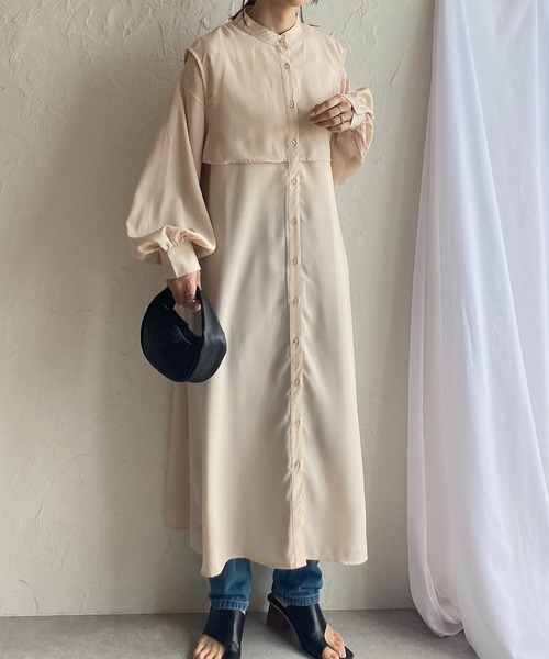 She's Closet(シーズクローゼット)の「バンドカラーボリュームスリーブ長袖ケープロングシャツワンピース(シャツワンピース・レディース・ホワイト/ベージュ/グリーン・FREE)」の3枚目の写真