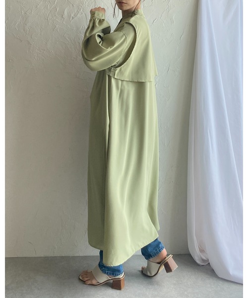 She's Closet(シーズクローゼット)の「バンドカラーボリュームスリーブ長袖ケープロングシャツワンピース(シャツワンピース・レディース・ホワイト/ベージュ/グリーン・FREE)」の17枚目の写真