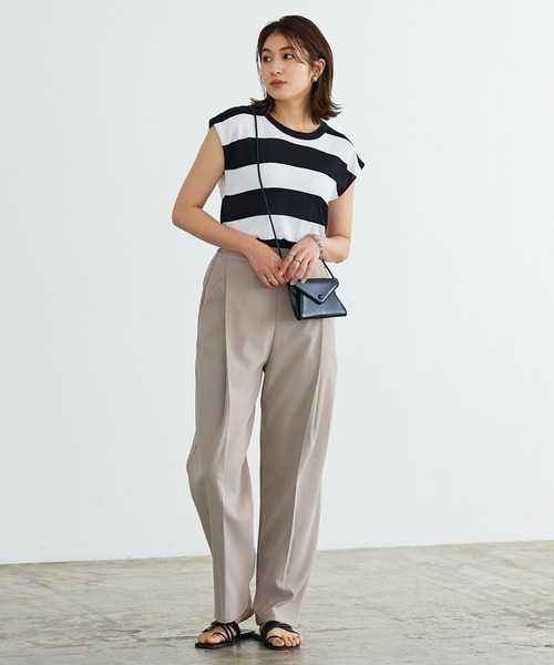 KOBE LETTUCE（コウベレタス）の「フロントタックストレートパンツ（スラックス・レディース・ホワイト/グレイッシュベージュ/ブラック/グレー系/チャコール・PM/M/MEDIUM/TALL）」の12枚目の写真