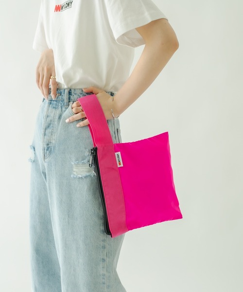 mystic(ミスティック)の「NYLONY ワンハンドバッグ(ハンドバッグ・レディース・ピンク/グリーン/オレンジ/ブルー・ONE SIZE)」の5枚目の写真
