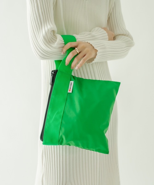 mystic(ミスティック)の「NYLONY ワンハンドバッグ(ハンドバッグ・レディース・ピンク/グリーン/オレンジ/ブルー・ONE SIZE)」の6枚目の写真