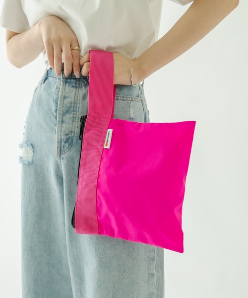mystic(ミスティック)の「NYLONY ワンハンドバッグ(ハンドバッグ・レディース・ピンク/グリーン/オレンジ/ブルー・ONE SIZE)」の19枚目の写真