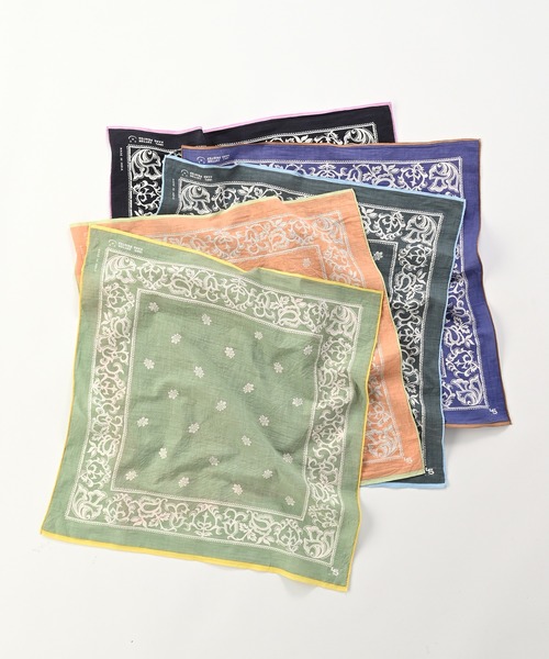 45R(フォーティファイブアール)の「インドカディのポコペイズリーバンダナ(バンダナ/スカーフ・レディース・ネイビー/ブラウン/カーキ/オレンジ/グリーン・FREE)」の6枚目の写真