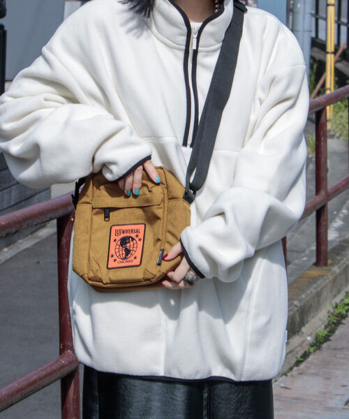 UNIVERSAL OVERALL（ユニバーサルオーバーオール）の「【UNIVERSAL OVERALL/ユニバーサルオーバーオール】Suare shoulder（ショルダーバッグ・メンズ・ブラック/グレー/ベージュ・FREE）」の19枚目の写真