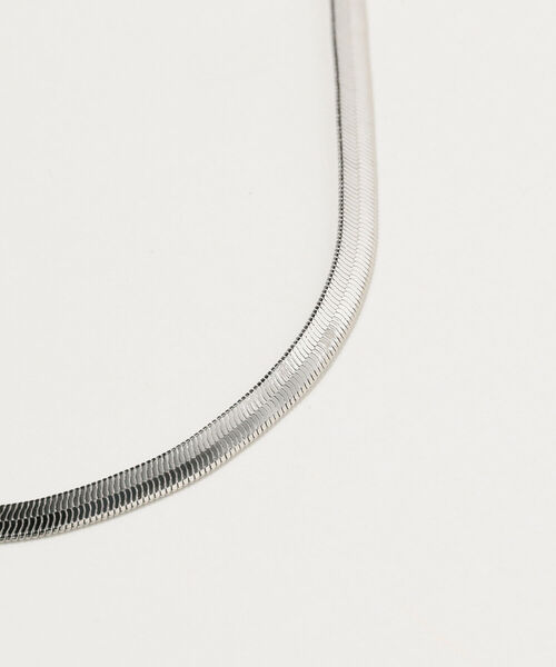 Ray BEAMS（レイビームス）の「Ray BEAMS / フラット スネーク チェーン ネックレス（ネックレス・レディース・シルバー/ゴールド・ONE SIZE）」の4枚目の写真