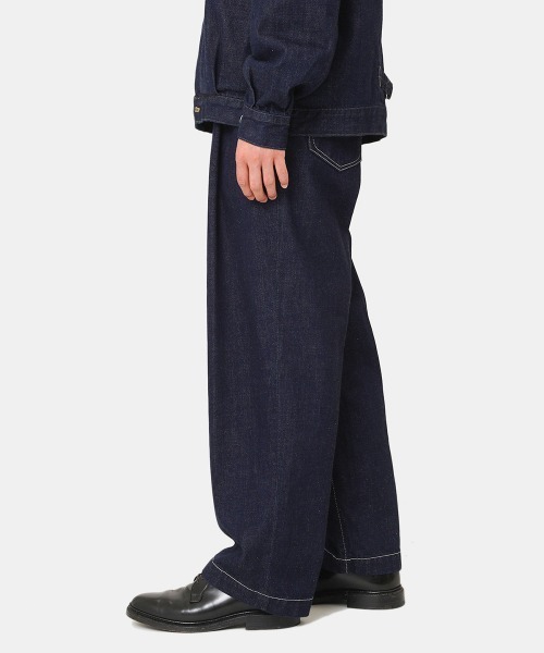 marka（マーカ）の「marka / マーカ：1TUCK CREASE JEANS - organic cotton 12oz denim -：M22C-01PT03C[COR]（デニムパンツ・メンズ・インディゴブルー・1/2/3）」の10枚目の写真