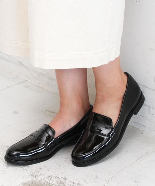 BEAUTY&YOUTH UNITED ARROWS(ビューティーアンドユースユナイテッドアローズ)の「BYSF エナメルローファー 2:◆(その他シューズ・レディース・ブラック/その他1/ホワイト/その他2・36h/37h/36/37/35h/38)」の3枚目の写真