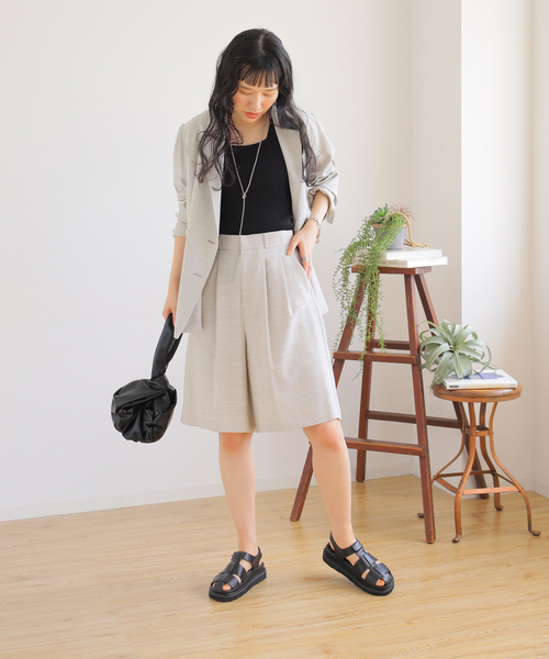 B.C STOCK（ベーセーストック）の「シャンブレーブッチャーショートパンツ（その他パンツ・レディース・ベージュ/アイボリー・SMALL/MEDIUM）」の4枚目の写真