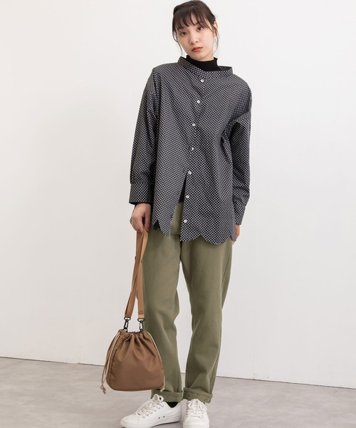 POU DOU DOU（プードゥドゥ）の「とり刺繍裾スカラップ2wayブラウス（シャツ/ブラウス・レディース・オフホワイト/ブルー/ダークグレー・3）」の18枚目の写真