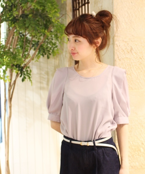 Chico（チコ）の「袖タックBL（シャツ/ブラウス・レディース・ホワイト/ライトブルー/グレー・FREE）」の2枚目の写真