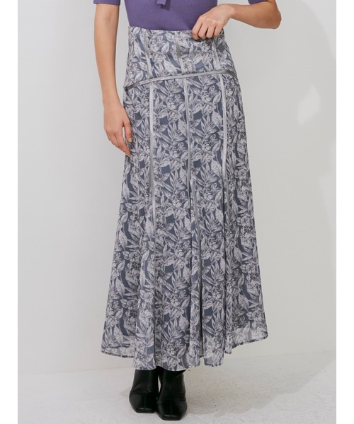 MERCURYDUO（マーキュリーデュオ）の「コルセットパイピングフレアフラワースカート（スカート・レディース・ブラック/グレー/アイボリー・SMALL/MEDIUM）」の3枚目の写真